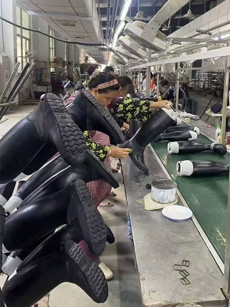 OEM Wellington boots manufacturer for general waterproof protection