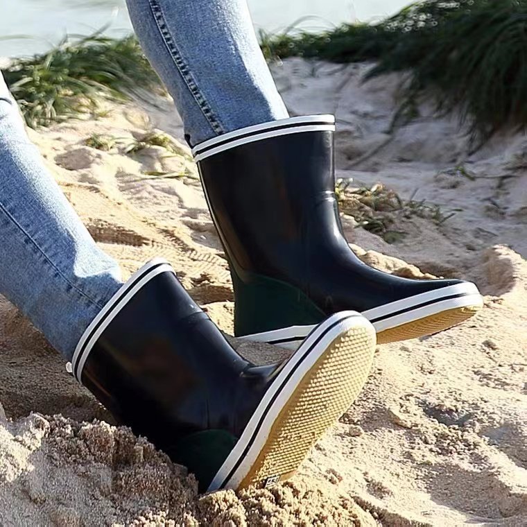 OEM deck boots manufacturer for marine and offshore environments