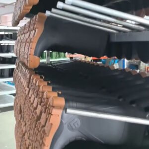 OEM steel toe boots manufacturer for industrial safety applications