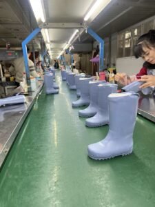 wholesale rubber boots for importers and distributors