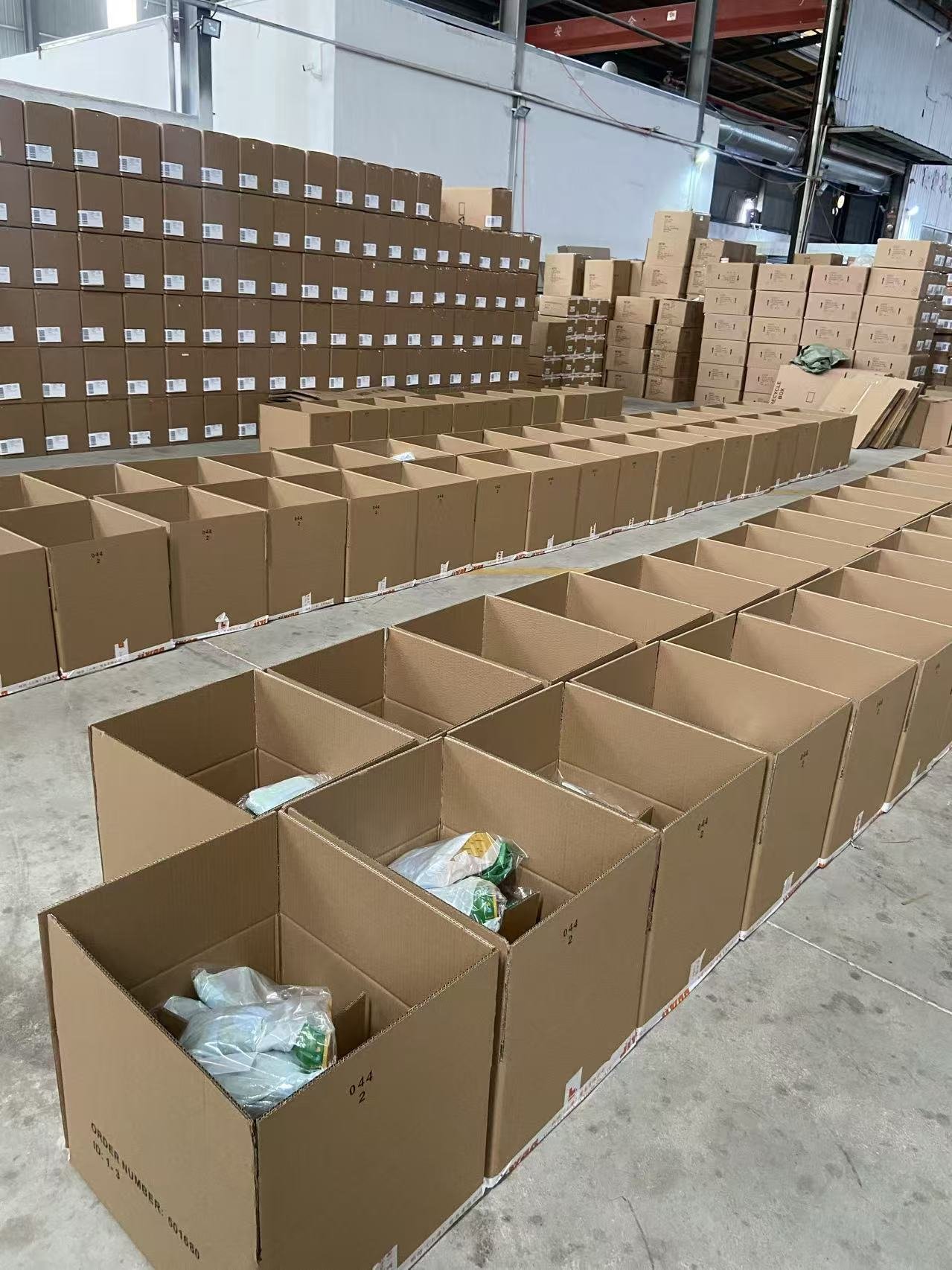 rubber boots packing for bulk export orders